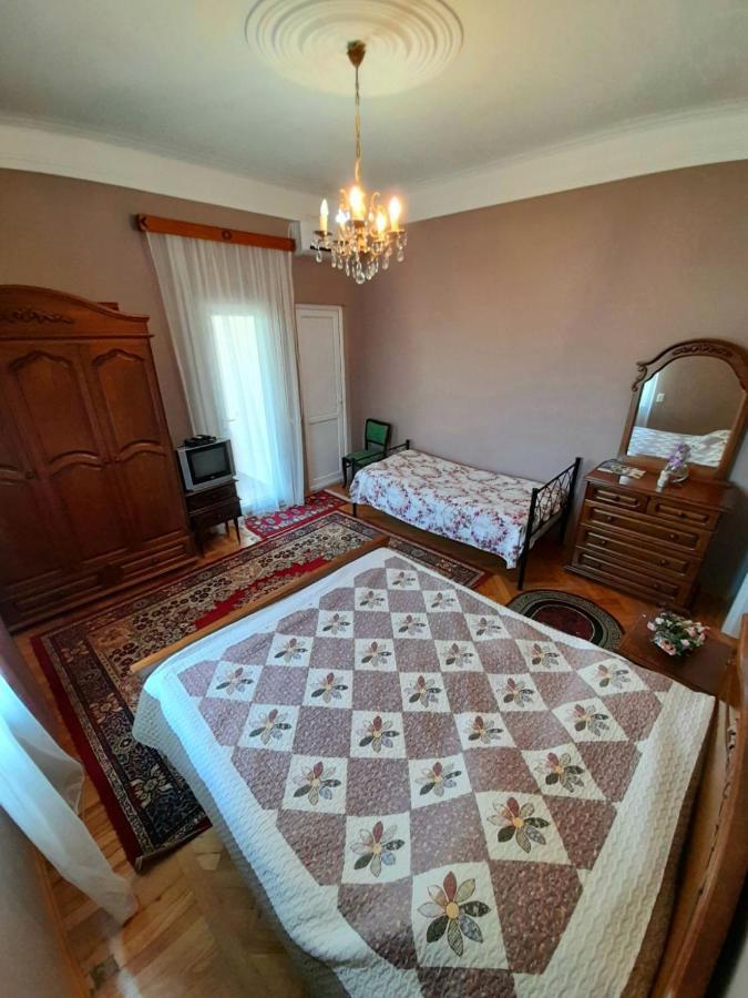 Kemeni Garden Hotel บาทูมิ ภายนอก รูปภาพ
