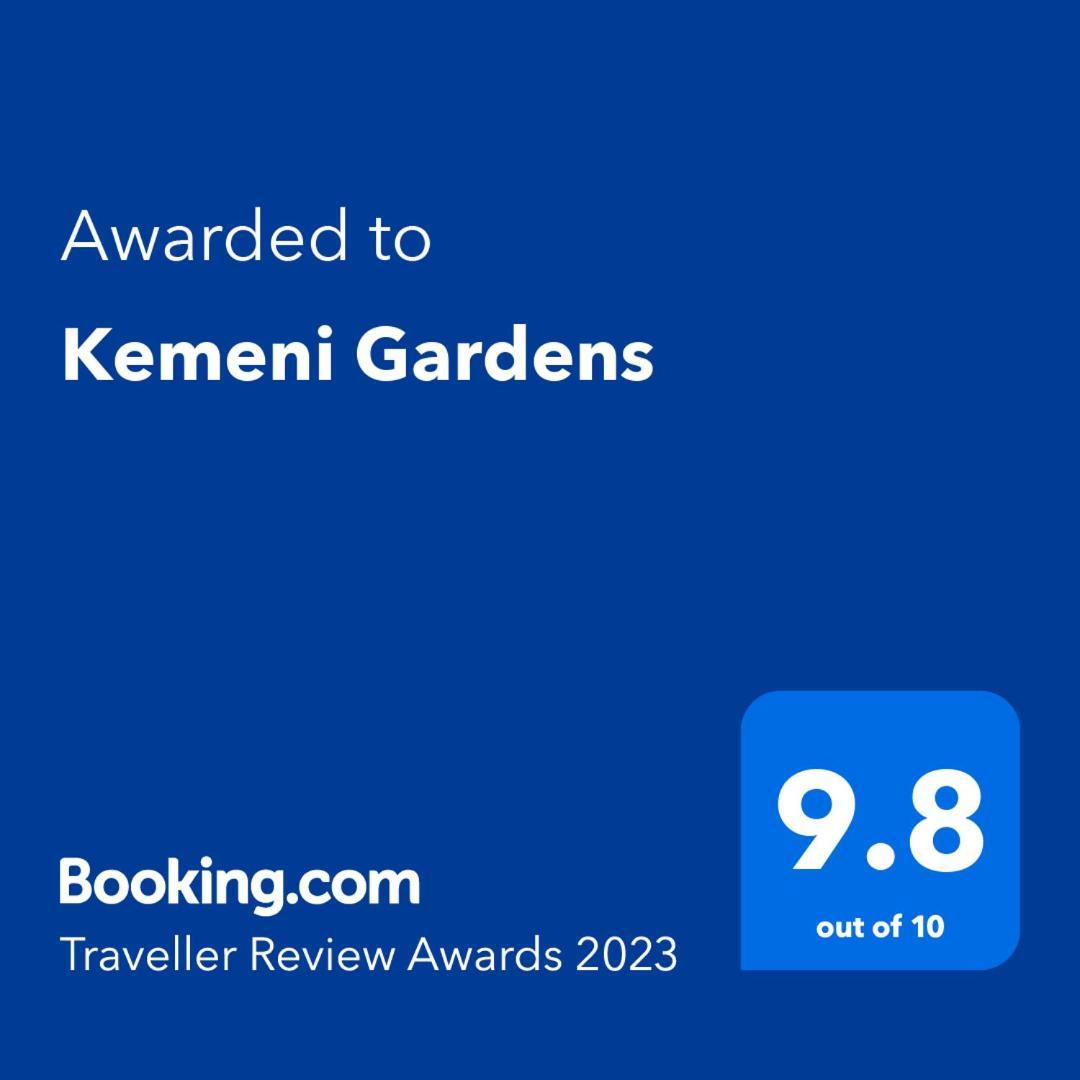 Kemeni Garden Hotel บาทูมิ ภายนอก รูปภาพ